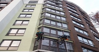 Установка крыши на балкон Балтийск цена от 1029 руб. м/2.